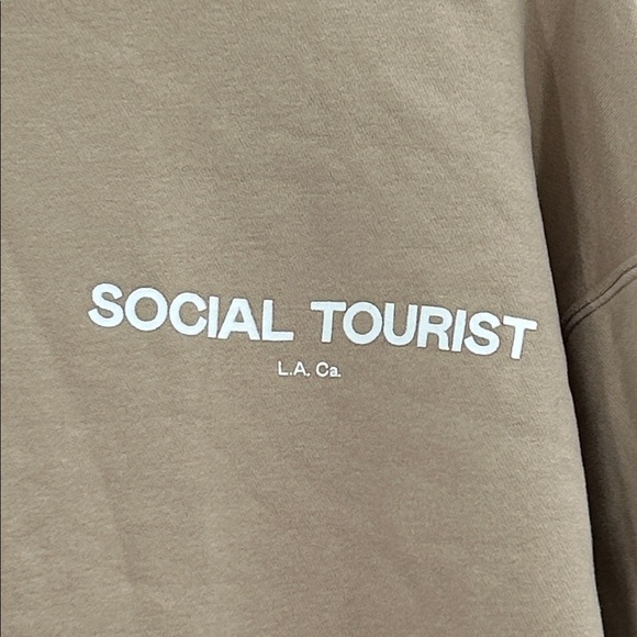 Social Tourist Sweatshirt Size XL - Picture 2 of 6